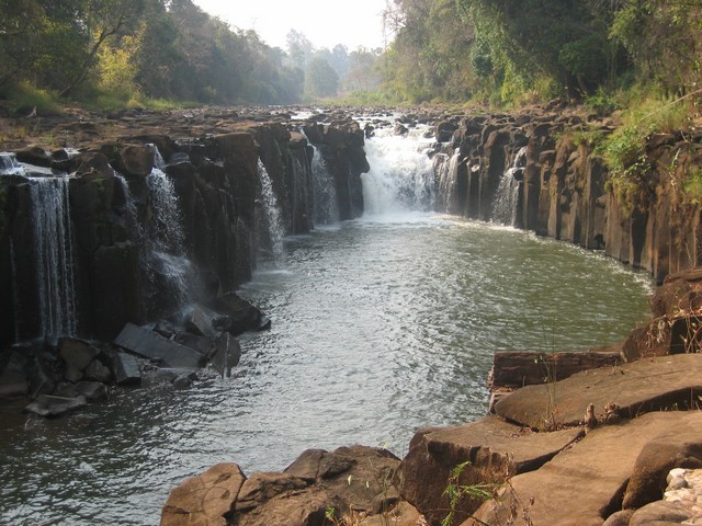  Pasuam Waterfall - Laos